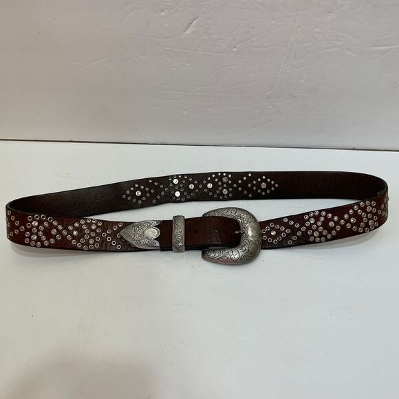 NOCONA STUDDED BELT WITH‎ SILVER BUCKLE IN BROWN LEATHER - Picture 1 of 10